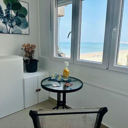 Apartamento A Pie De Playa. Cádis Exterior foto
